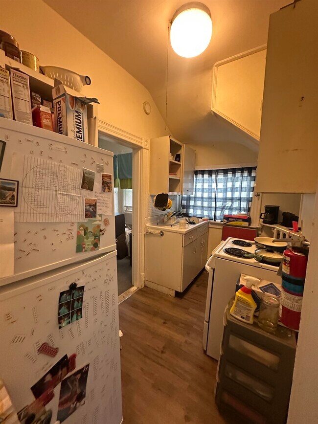 Building Photo - 43 Clarke St