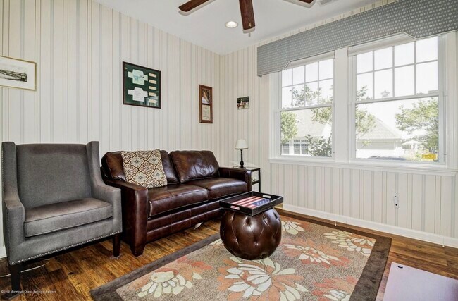 Building Photo - 22 Cooper Ave