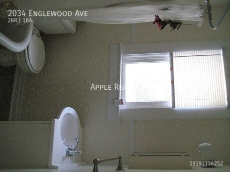 Building Photo - 2034 Englewood Ave