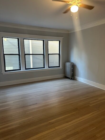 Building Photo - 4425 N Paulina St