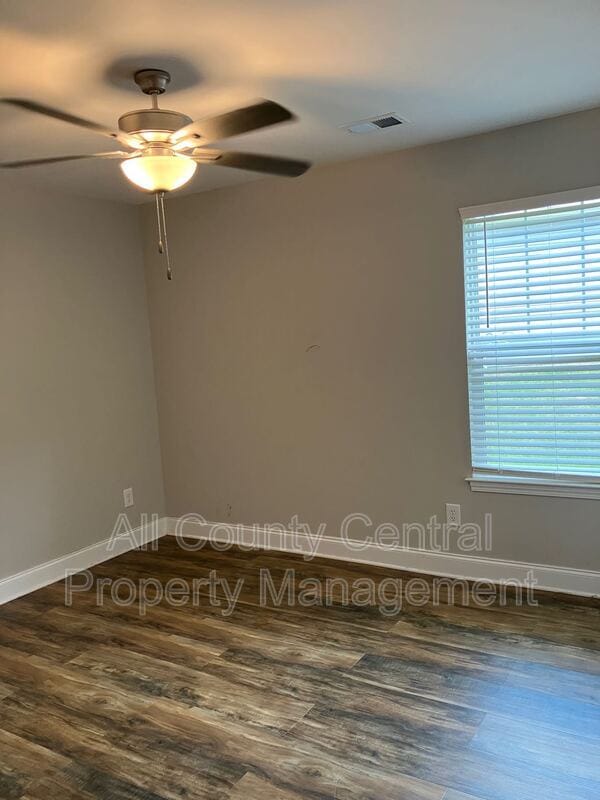 Building Photo - 3870 Barton Ln