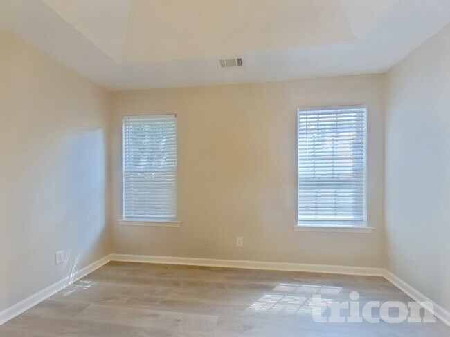 Building Photo - 10622 Cherry Cove