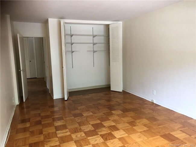 Building Photo - 80 Cartright St