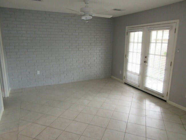 Building Photo - 14551 Misty Meadow Ln