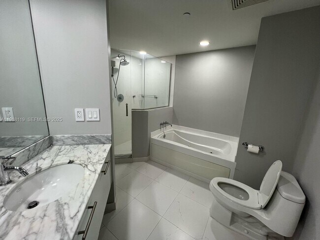 Building Photo - 55 SE 6th St