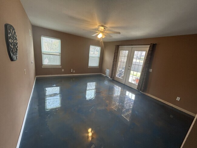 Building Photo - 4335 Georgia St