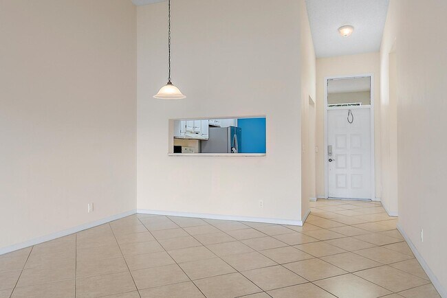 Building Photo - 216 Cypress Point Dr