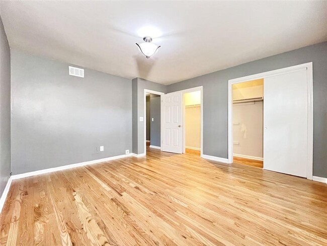 Building Photo - 3125 Colonial Way