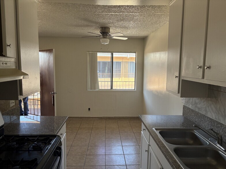 Building Photo - 14125 Coteau Dr