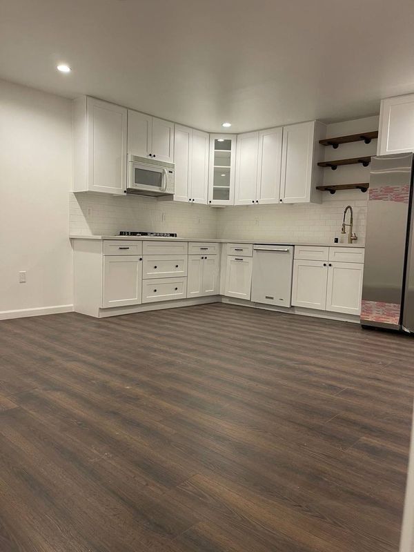 Building Photo - 24104 Highlander Rd