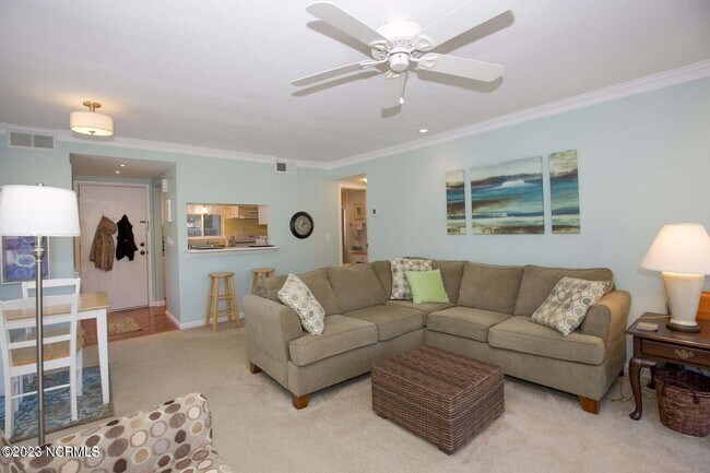 Building Photo - 250 Sugar Gum Ln