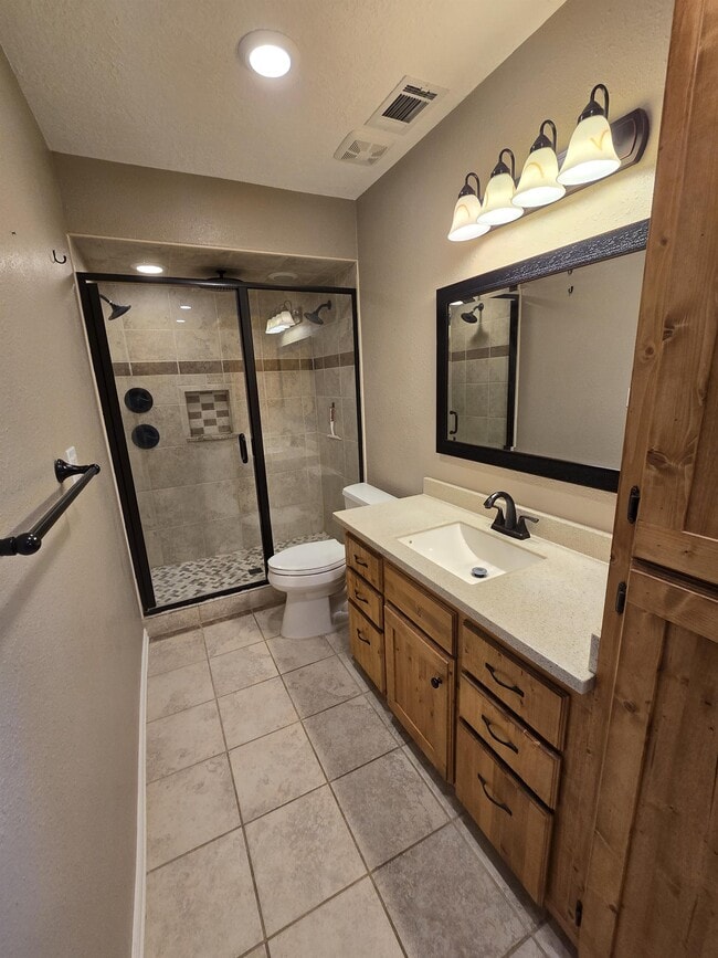Building Photo - 1548 Bosc Ct