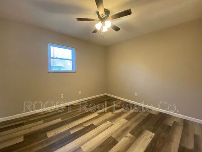 Building Photo - 3339 Upper Valley Pike