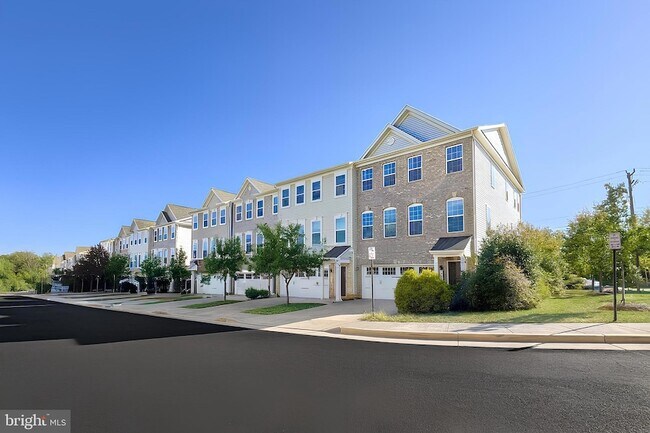 Building Photo - 21493 Willow Breeze Sq