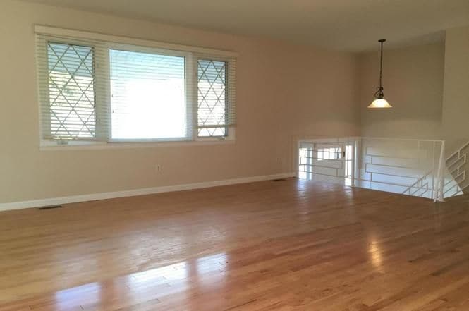 Building Photo - 9221 W Stayman Dr