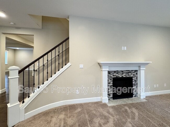 Building Photo - 11877 NW Cedar Ct