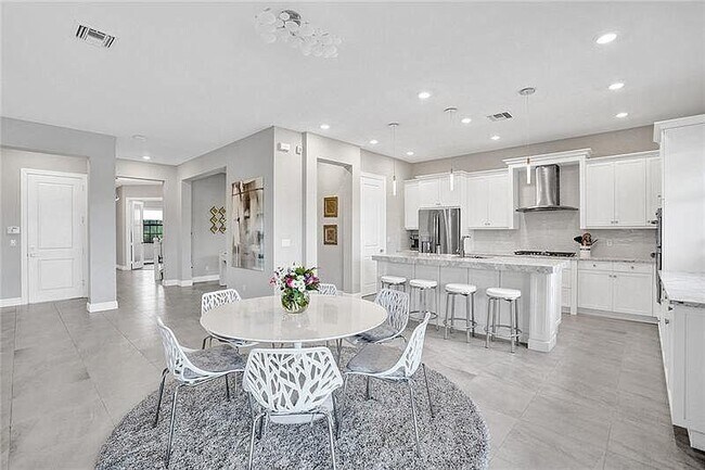 Building Photo - 11720 Waterway Cir