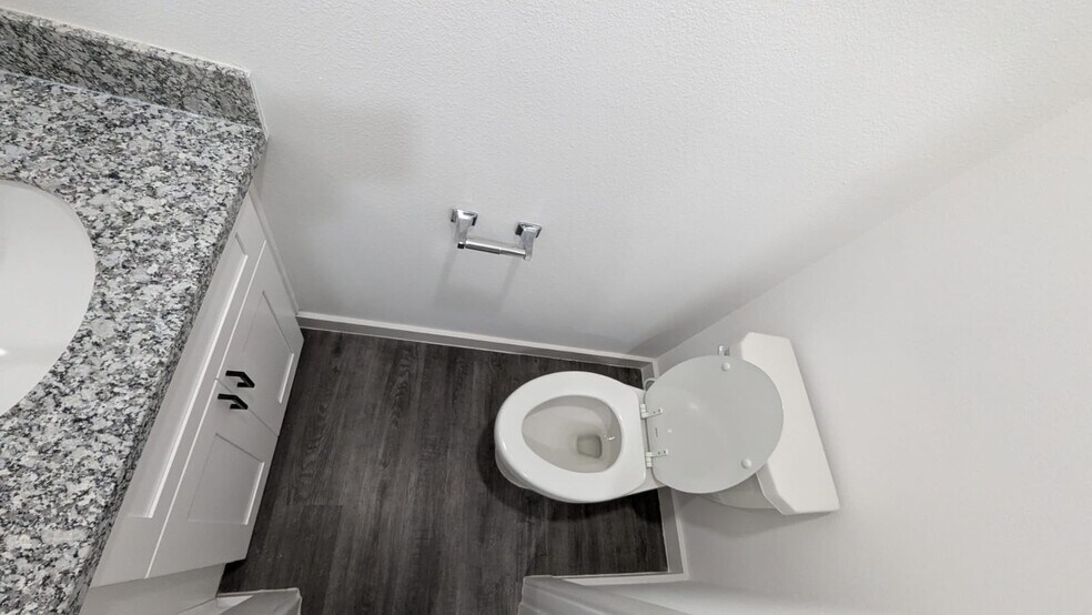 Building Photo - 2310 Wavell St