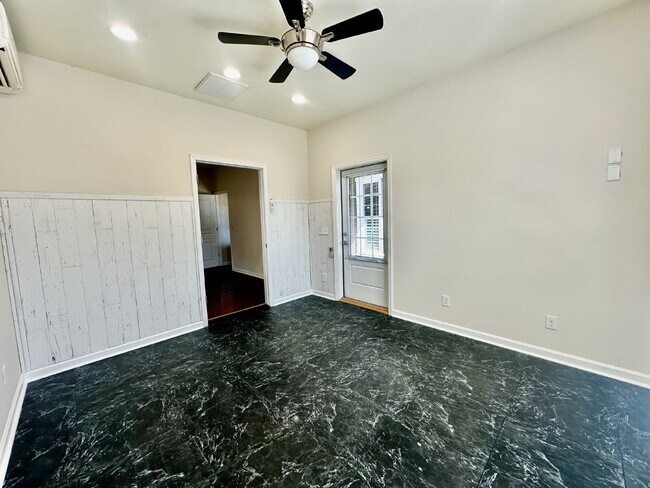 Building Photo - Charming Sun City Retreat, Availale Now for Rent