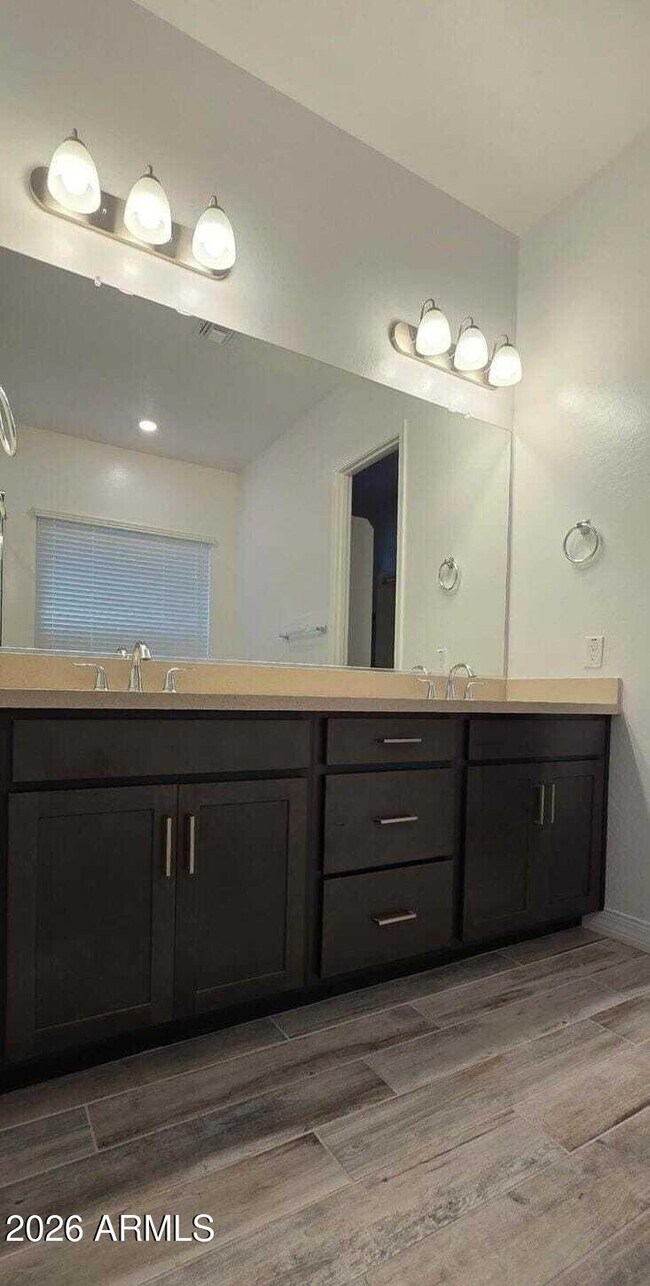 Building Photo - 22638 E Saddle Way