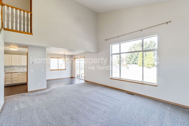 Building Photo - 4609 E 15th Ave