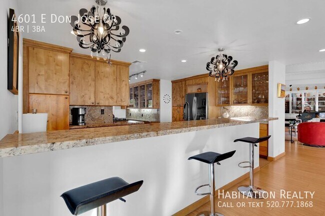 Building Photo - 4601 E Don Jose Dr