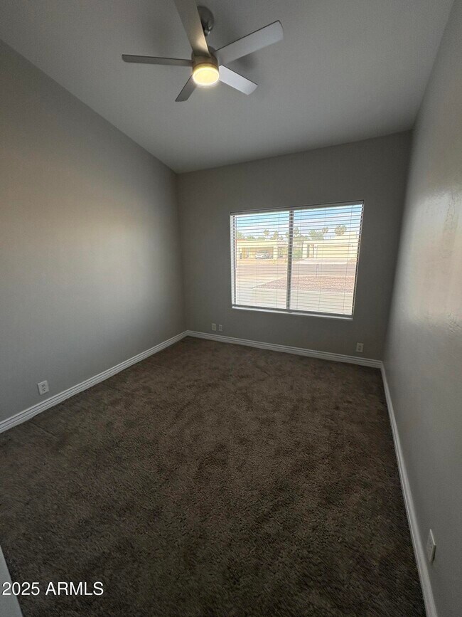 Building Photo - 6121 E Hermosa Vista Dr