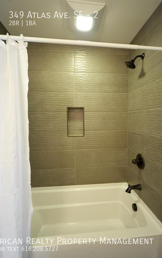 Building Photo - 349 Atlas Ave SE