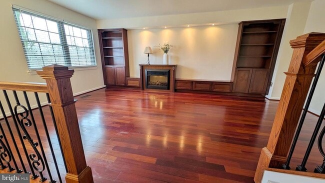 Building Photo - 33 Badger Gate Ct