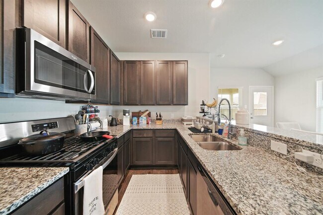 Building Photo - 5407 Briana Dee Dr