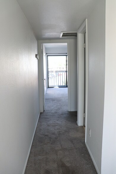 Building Photo - 3030 N Hayden Rd