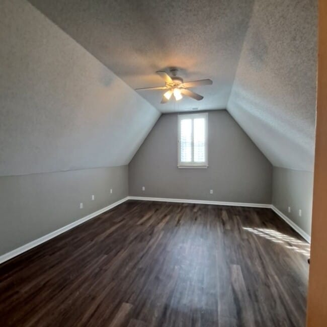 Building Photo - 9152 Bellehurst Cove