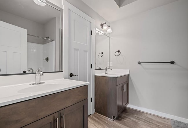 Building Photo - 2 Bed 2 Bath Condo for Rent in Norfolk!