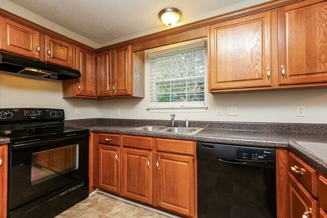 Building Photo - 5400 Sunnyvale Dr