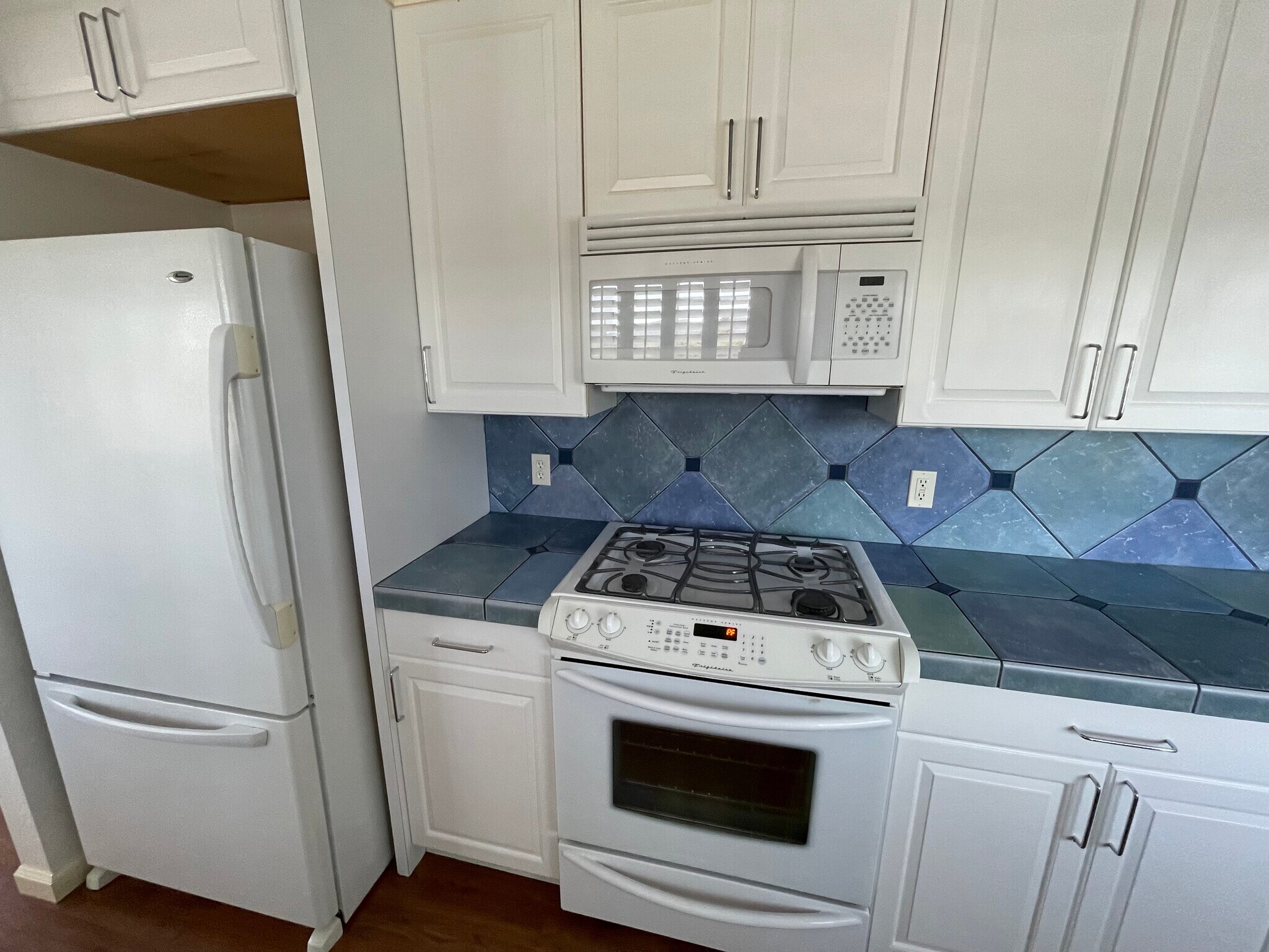 Building Photo - 108 Powell Avenue