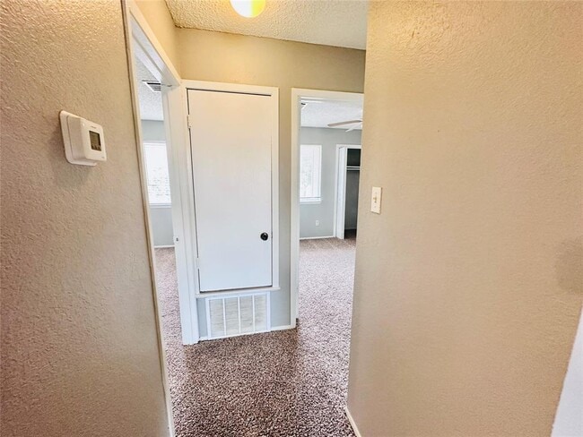Building Photo - 4901 Merritt Cir