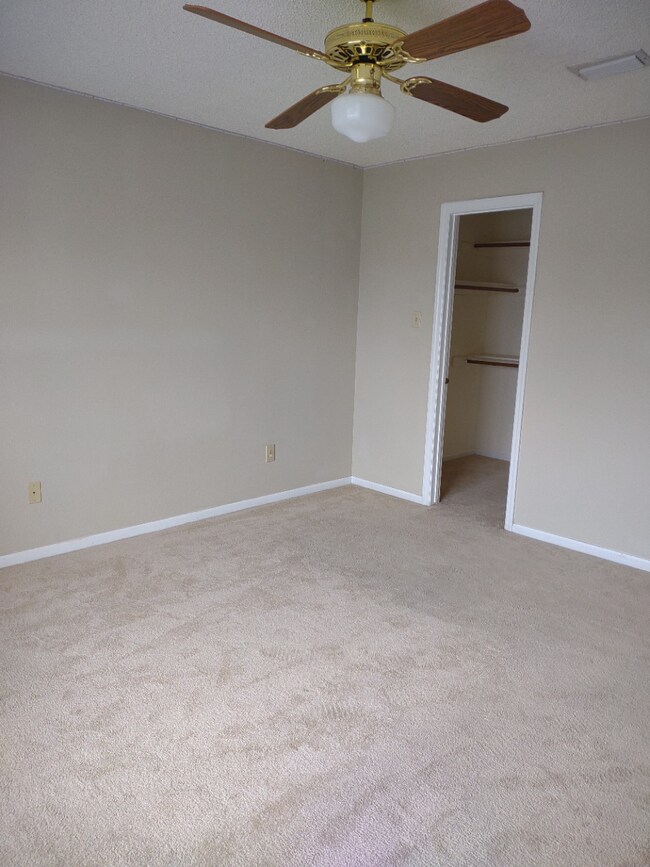 Building Photo - 2361 Shirecreek Cir