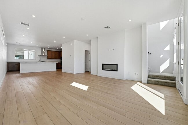 Building Photo - Park Meadows location near Lone Tree in the heart of Inverness. Easy access to Centennial Jetport