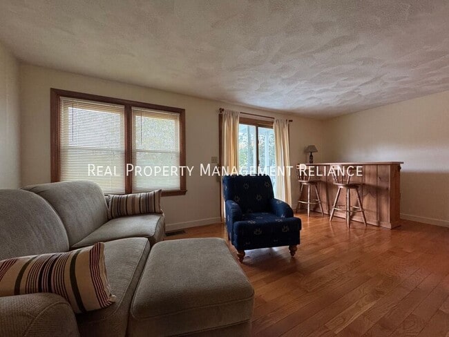 Building Photo - 38 Kimball Ave