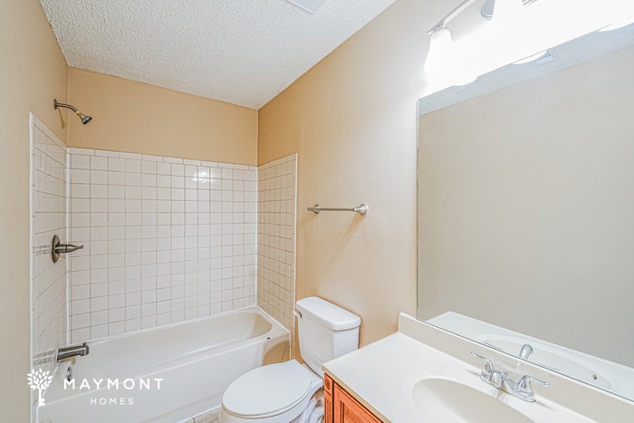 Building Photo - 225 Bayberry Rd