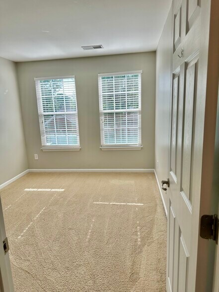 Building Photo - 251 Cedar Crossing Ln