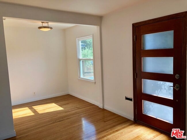 Building Photo - 1727 Franklin St