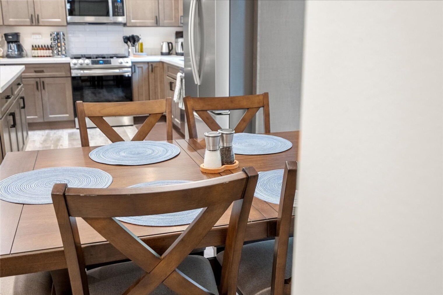 Building Photo - 308 Paradise Dr