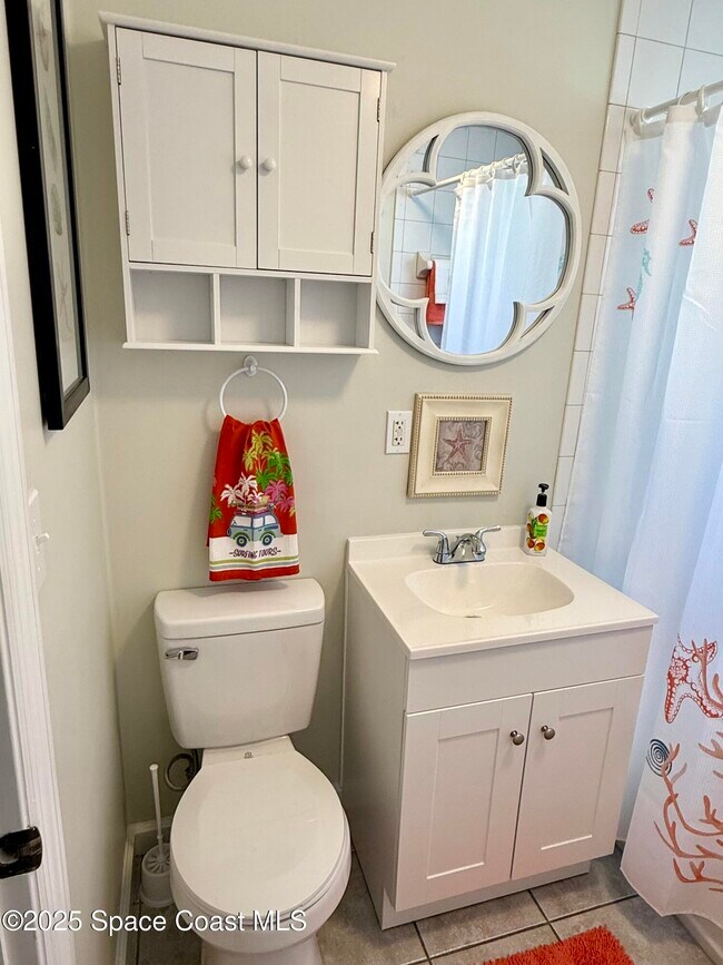 Building Photo - 240 Acorn Dr