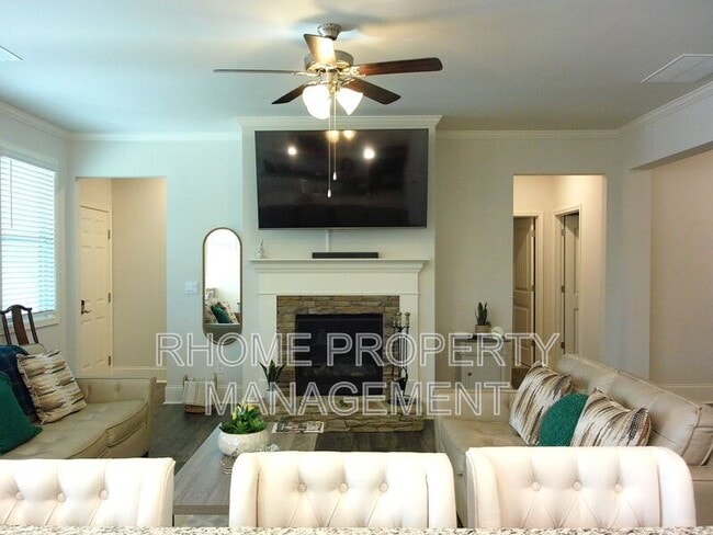 Building Photo - 9926 Stretford Rd