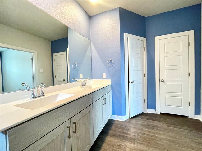 Building Photo - 708 Bridle Creek Dr