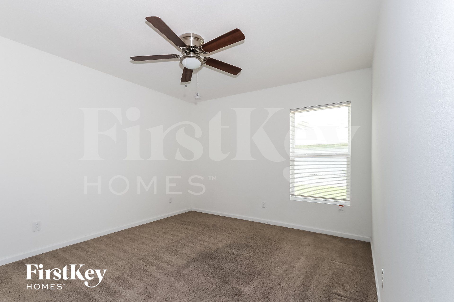 Building Photo - 1682 SW Crawford Ave