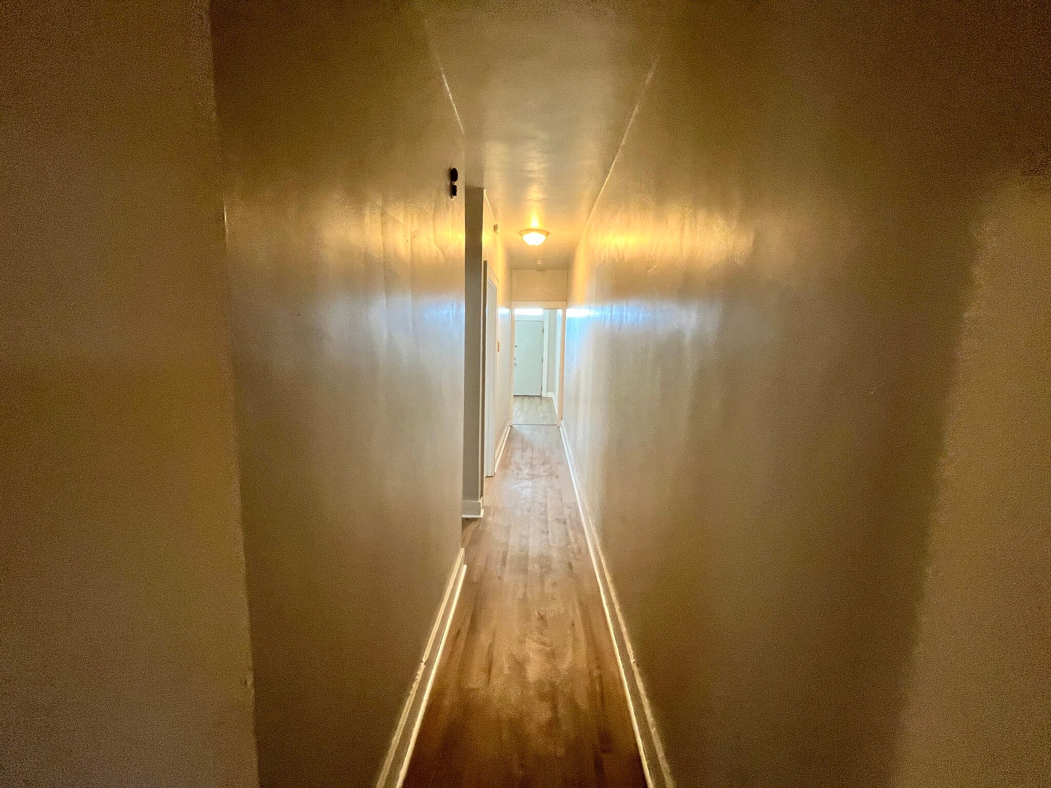 Building Photo - 2116 Bedford Ave