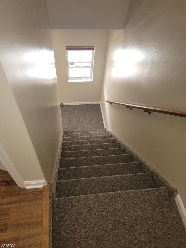 Building Photo - 26 Hausmann Ct