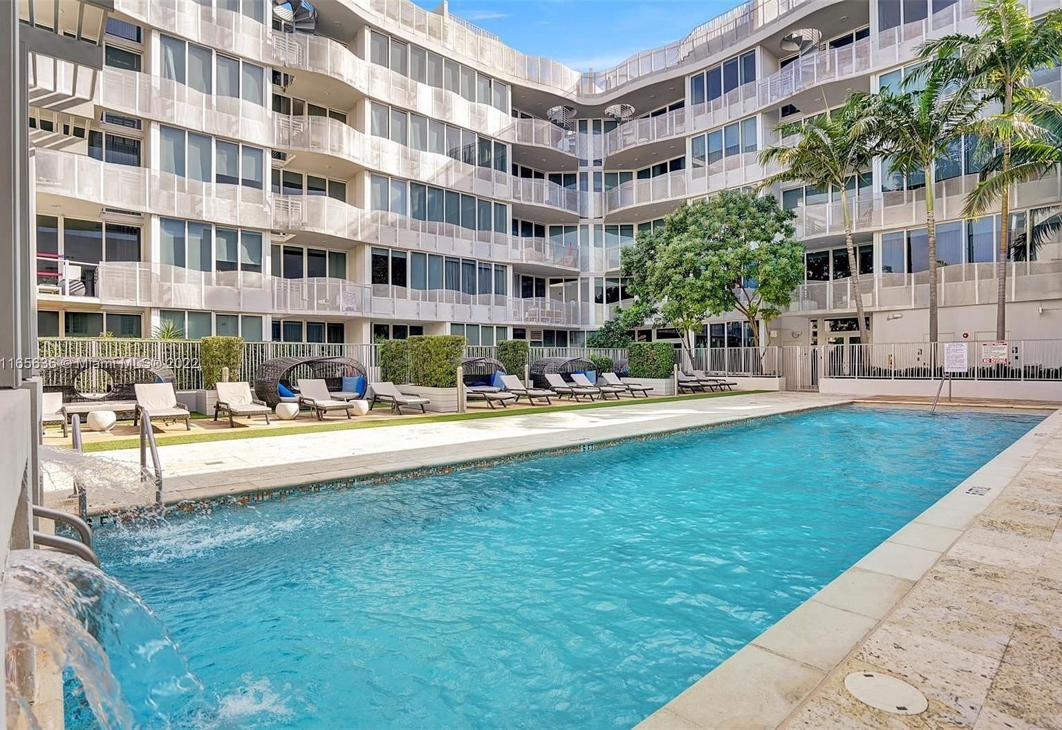 Building Photo - 2100 Park Ave